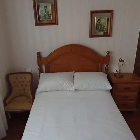 Holiday home Ensan Ciprian Casa En 1ª Linea De Playa